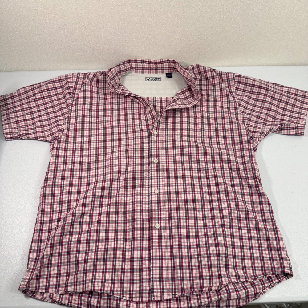 Wrangler Hero Mens Red Tartan Plaid Short‎ Sleeve Button Up Shirt Size LG Casual